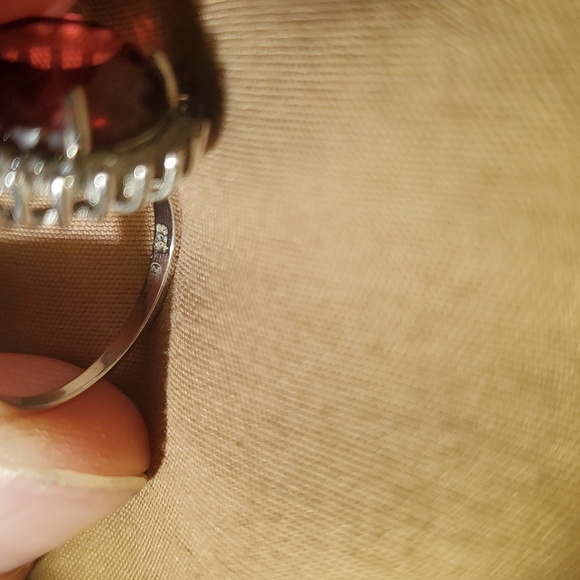 STERLING SILVER GARNET RING - Picture 5 of 5